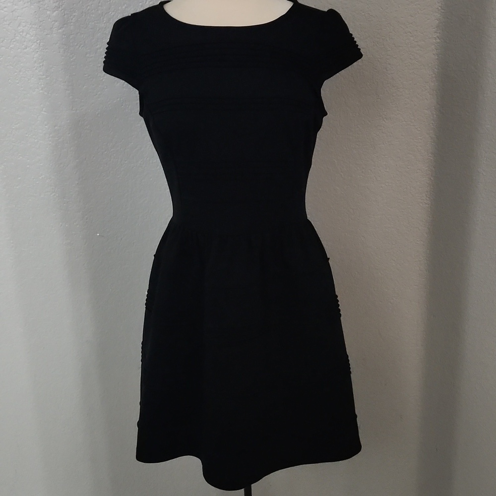 ponte knit fit and flare dress Elle Size 6 Black & Capped Sleeves _okendo:syndication_key:CL127639047